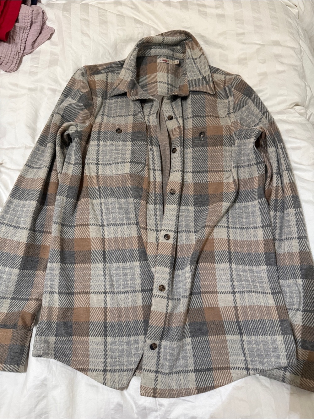 Women’s Plaid Button-Up Shacket in Gray & Tan